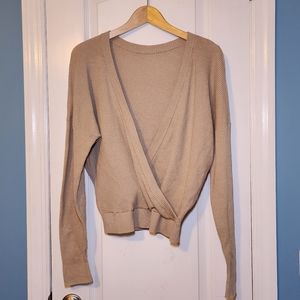 Splendid Wear 2 Ways Surplice Top Size M